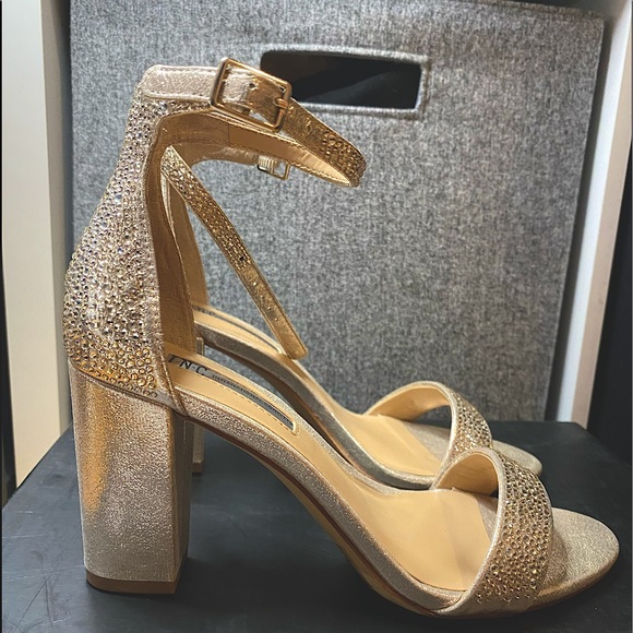 Macy’s Open Toe Gold Heels - Picture 1 of 16